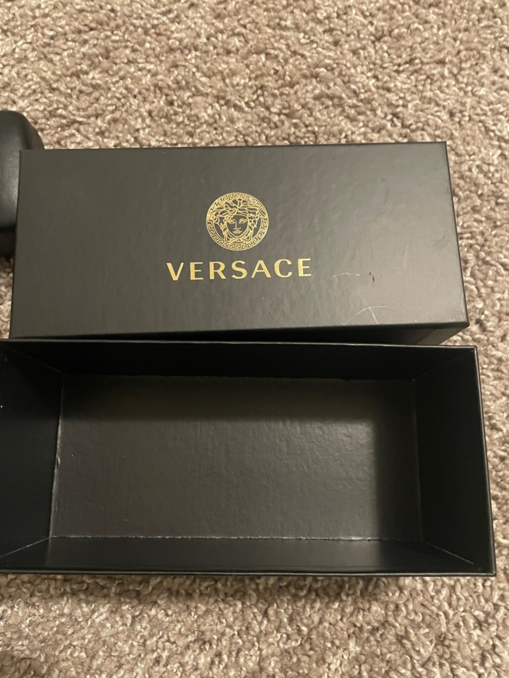 Versace sunglass case - Picture 2 of 6